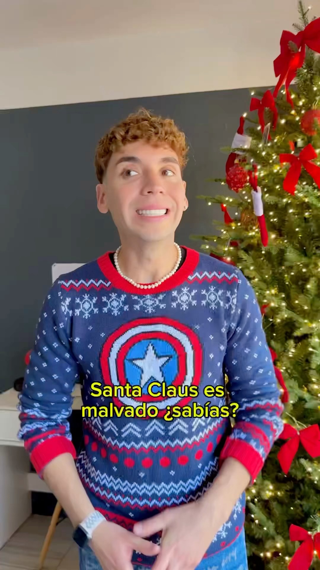 ¿Santa Claus es malvado? ? #holidayswithshorts